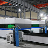 FL-L2040FHE-12000-Raycus Лазерный станок для резки листового металла с кабинетной защитой и сменным столом